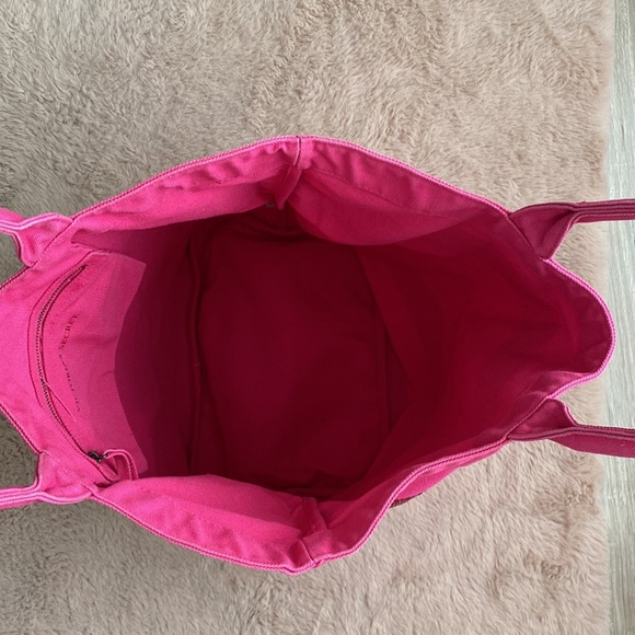 Victorias Secret Bag with matching Make Up Bag - Picture 6 of 8